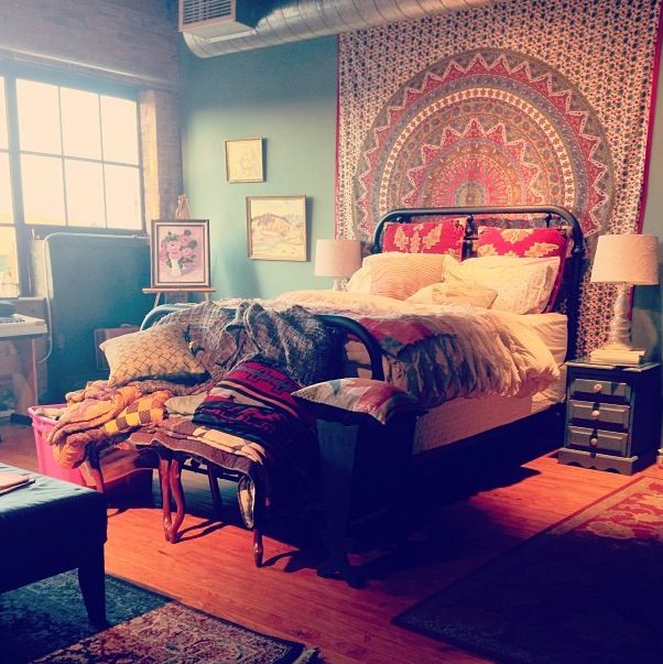 Rooms discount with tapestries