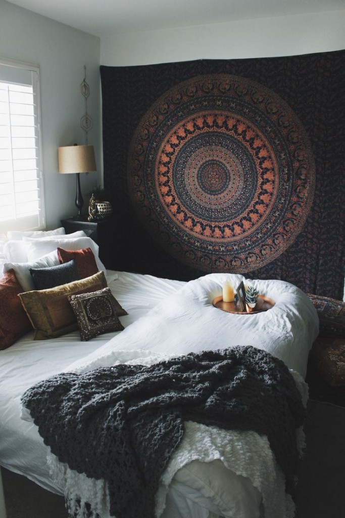 bohemian style room idea 11