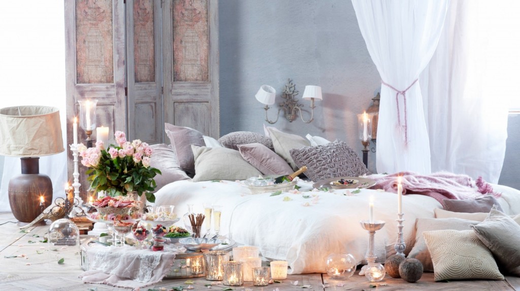 romantic bedroom decor with pillows