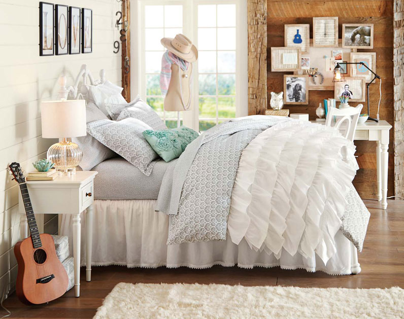 pb teen beadboard bedroom furniture